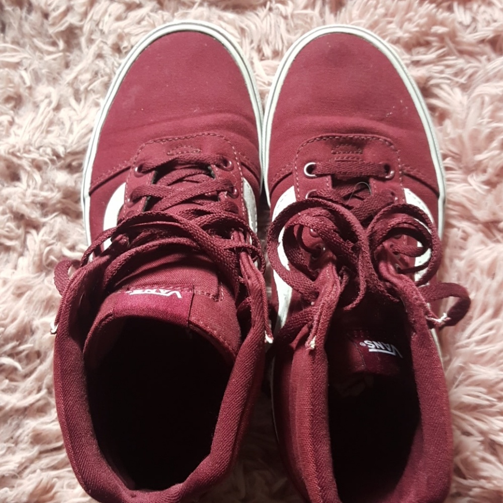 Vans - Picture 3 of 4